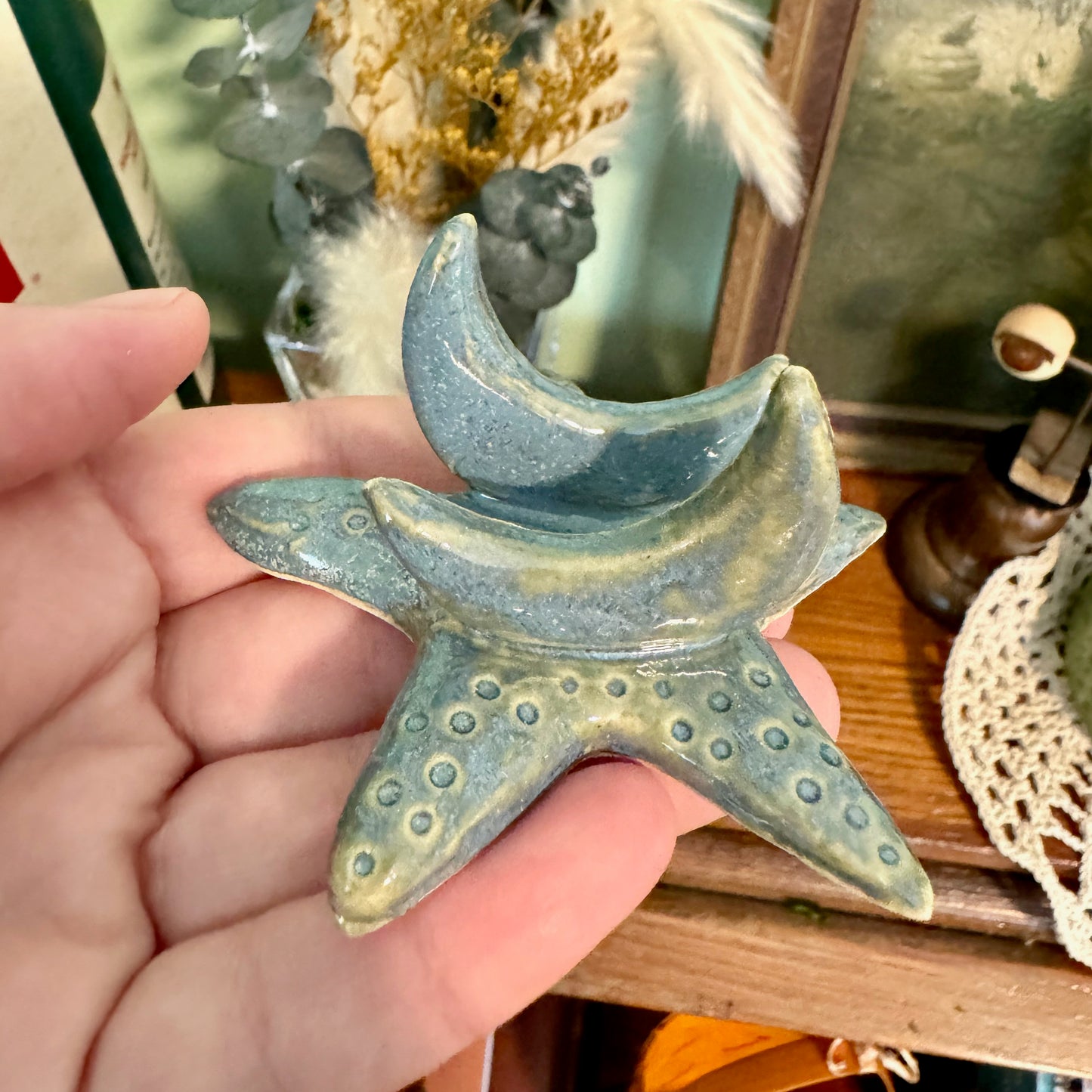 Handmade ceramic crescent moon and star tarot card holder. *SECONDS*