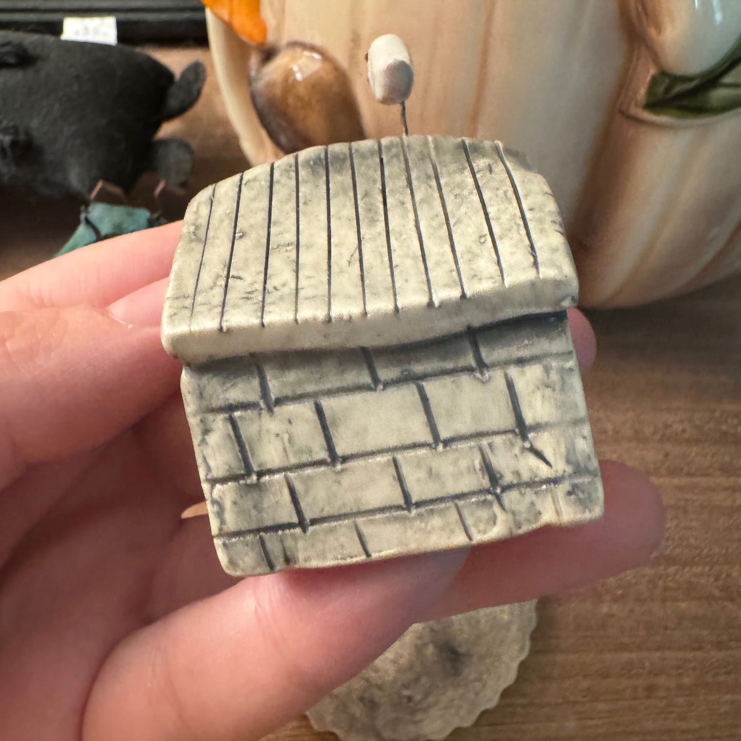 Ceramic haunted mausoleum incense burner