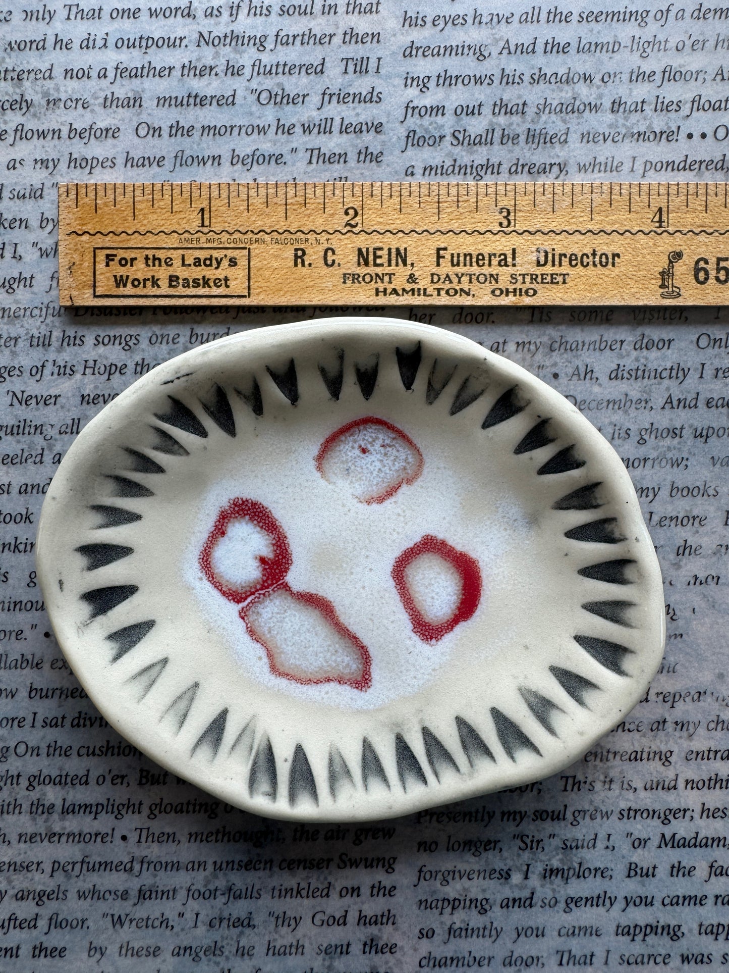 Ceramic teeth and bloodspot trinket dish 01