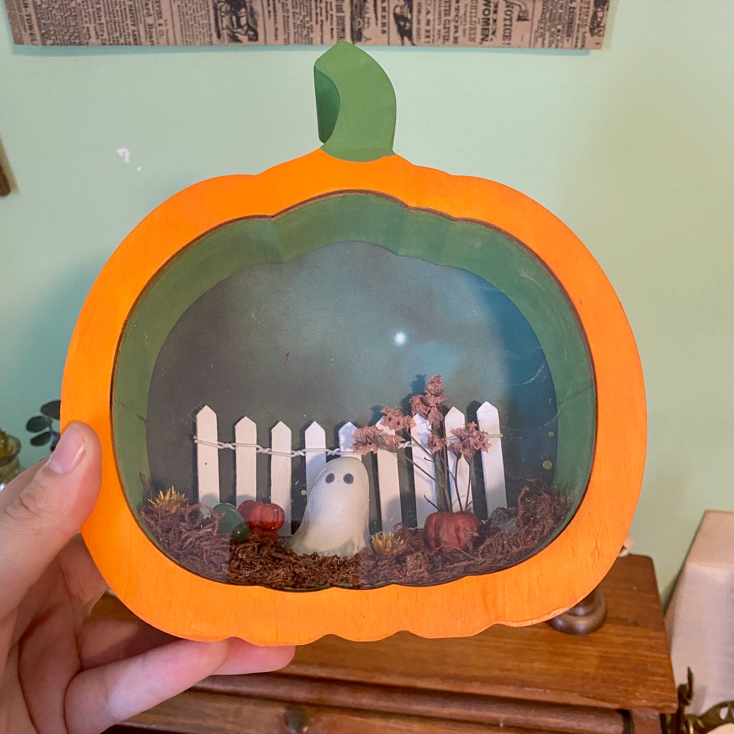 Pumpkin patch ghost shadow box