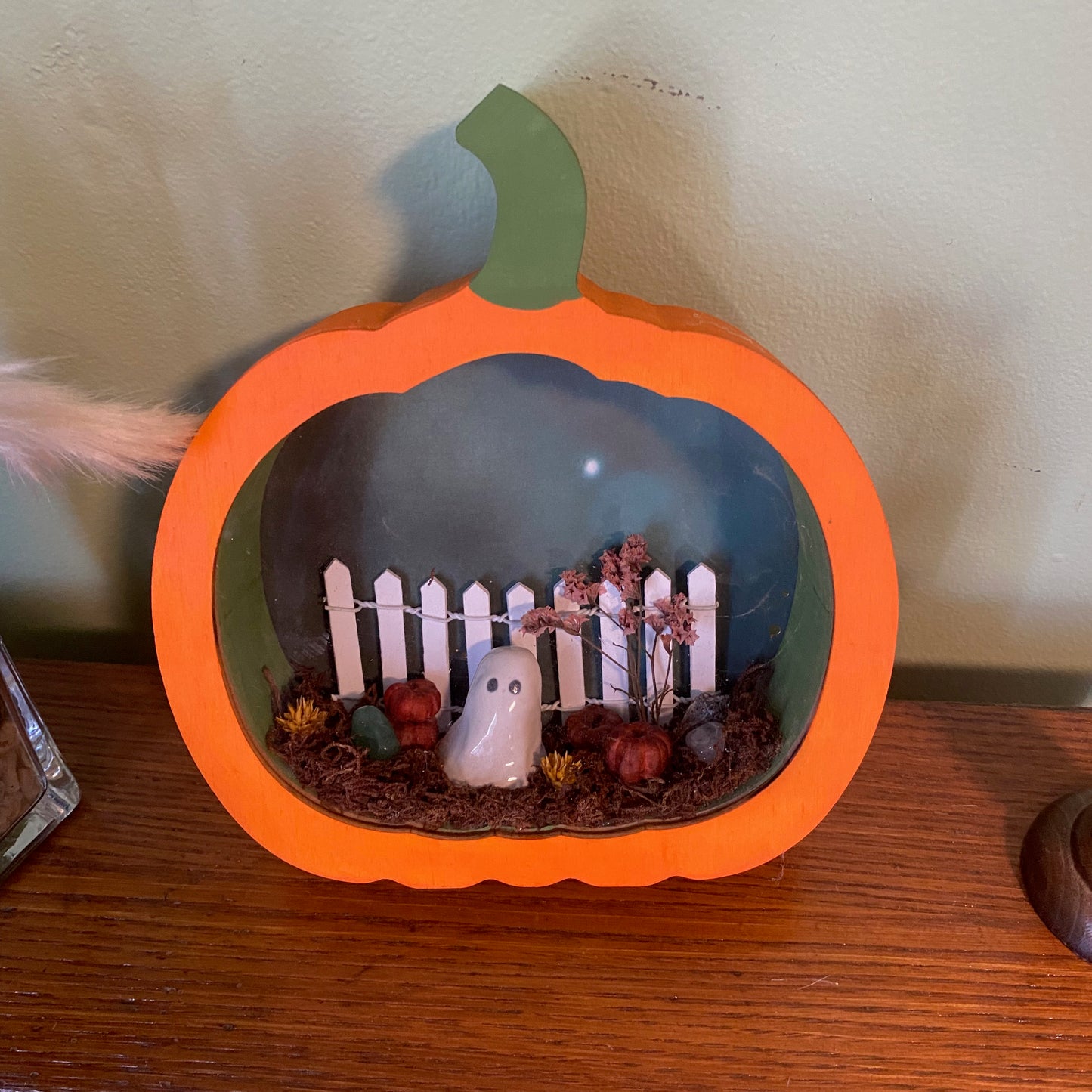 Pumpkin patch ghost shadow box