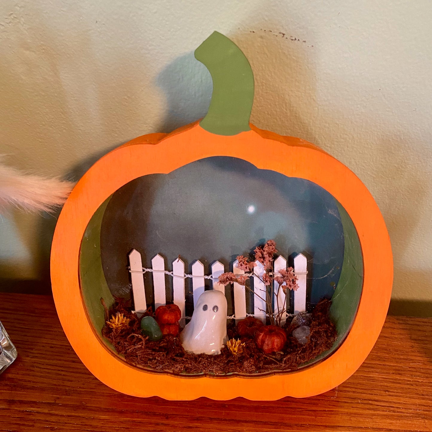 Pumpkin patch ghost shadow box