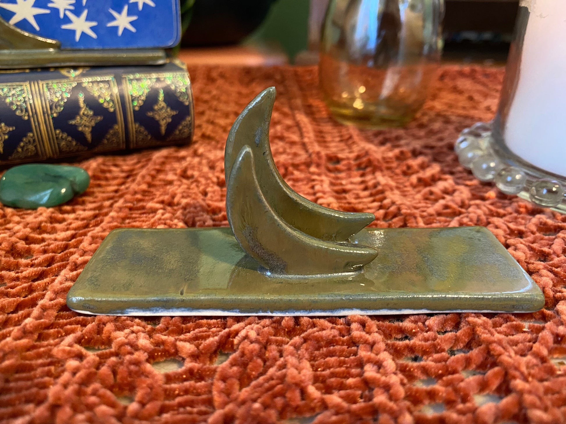 Handmade ceramic crescent moon tarot holder set- includes tarot stand for card of the day & tarot deck holder. Lunar witch altar decor gift