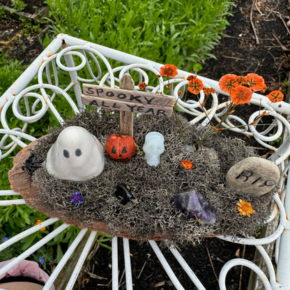 Spooky All Year Ghost Garden