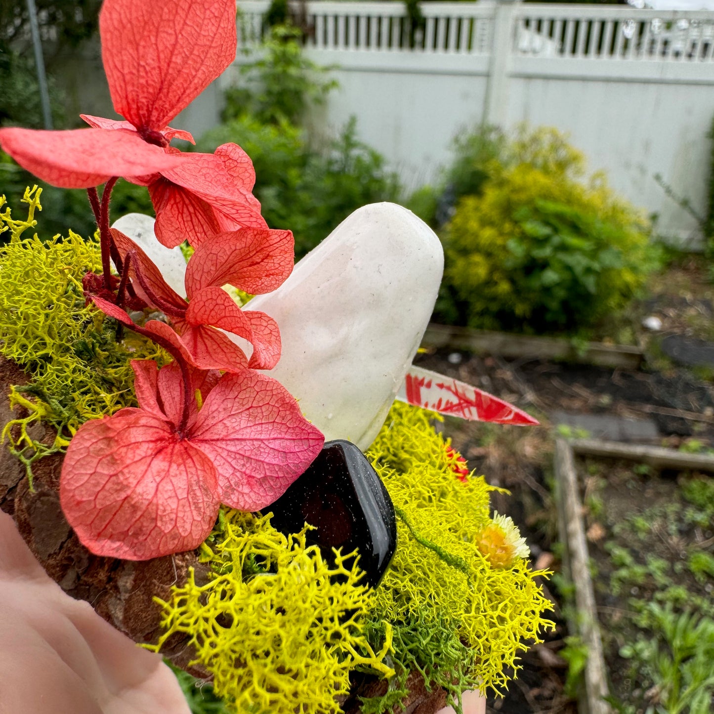 Scene of the Crime Ghost Garden