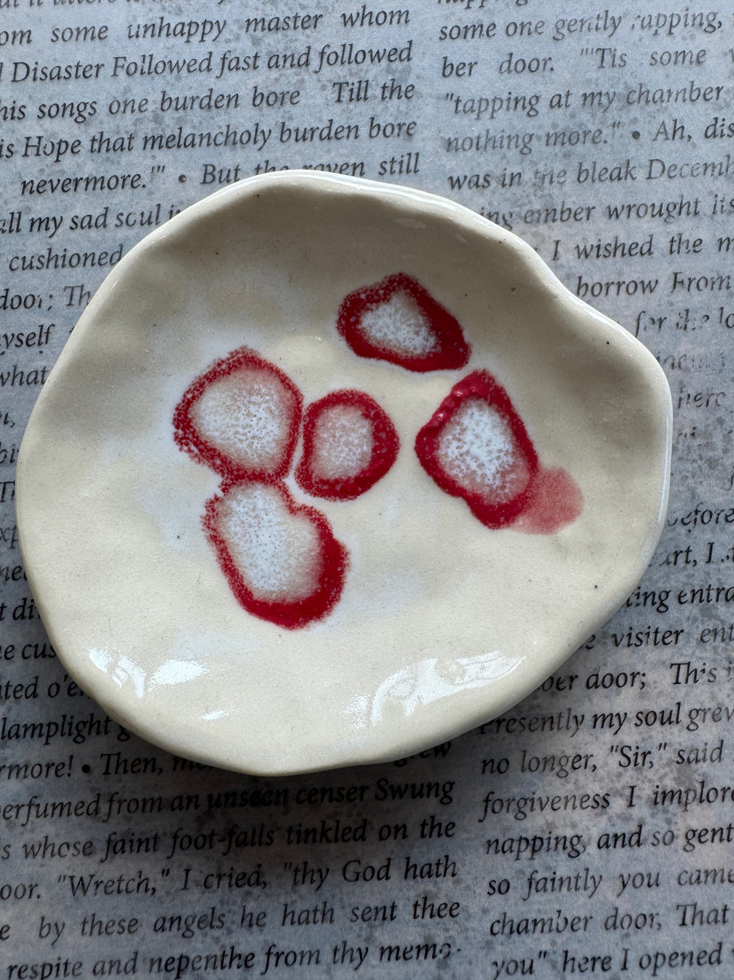 Handmade ceramic bloodspot trinket dish 01