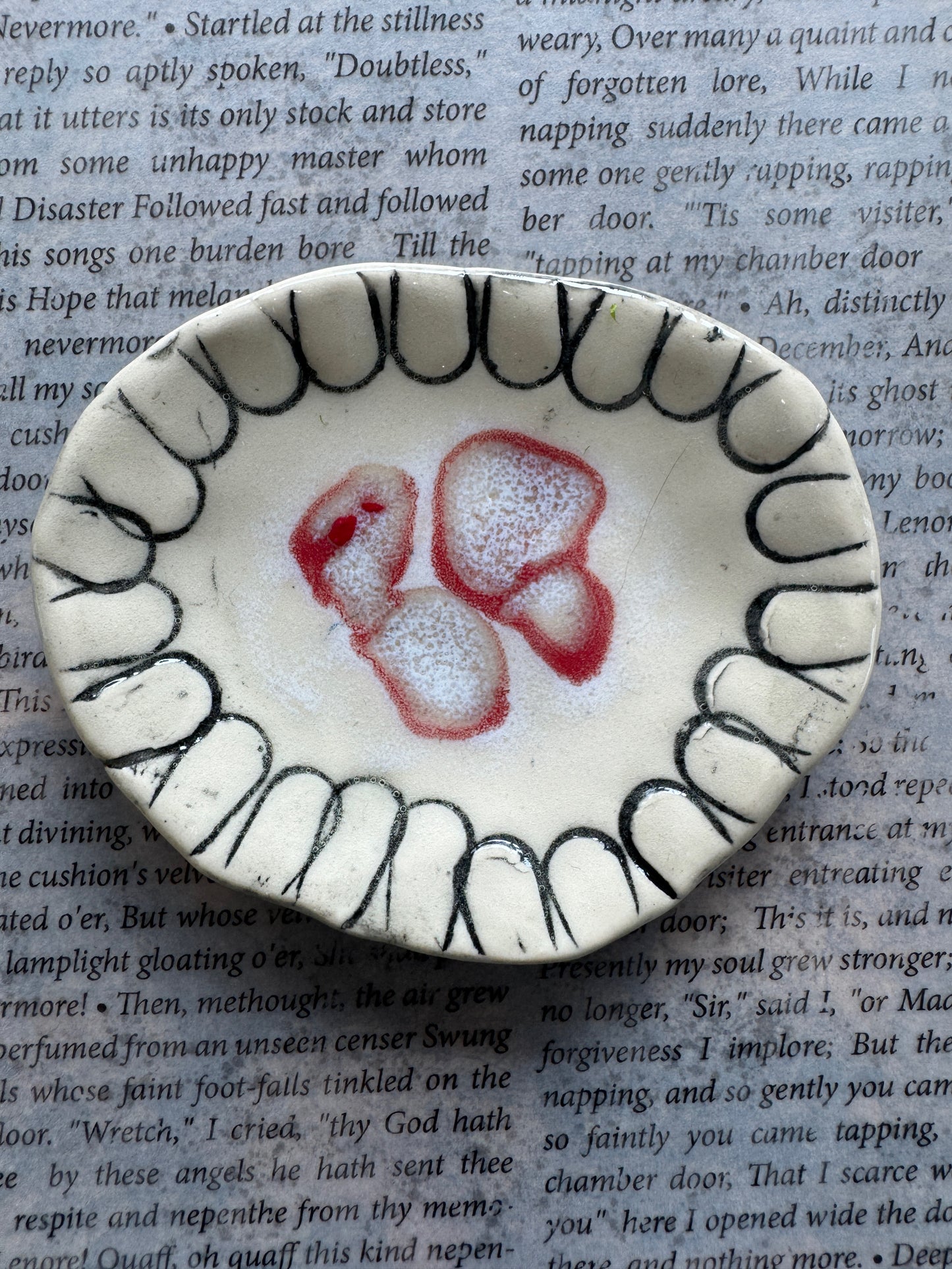 Ceramic teeth and bloodspot trinket dish 03