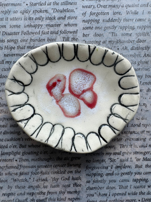 Ceramic teeth and bloodspot trinket dish 03