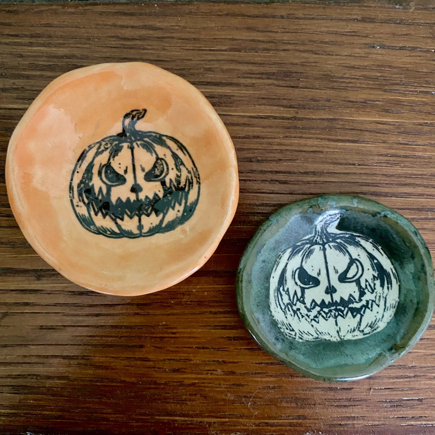 Set of 2 ceramic Jack o Lantern trinket dishes