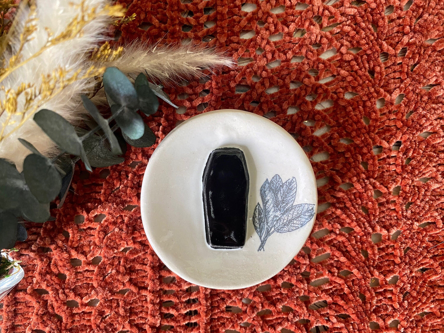 Handmade ceramic coffin trinket dish with sage herb design. Black white gothic ring dish. Witchcore home decor. Ancestor altar offering dish